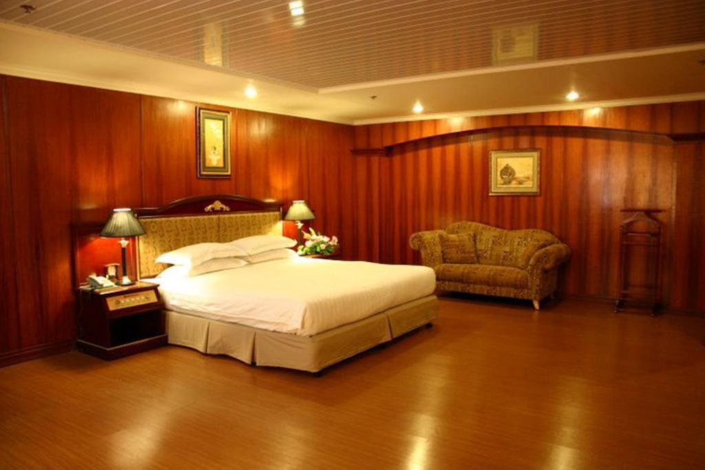 Grand Regal Hotel Bacolod Habitación foto