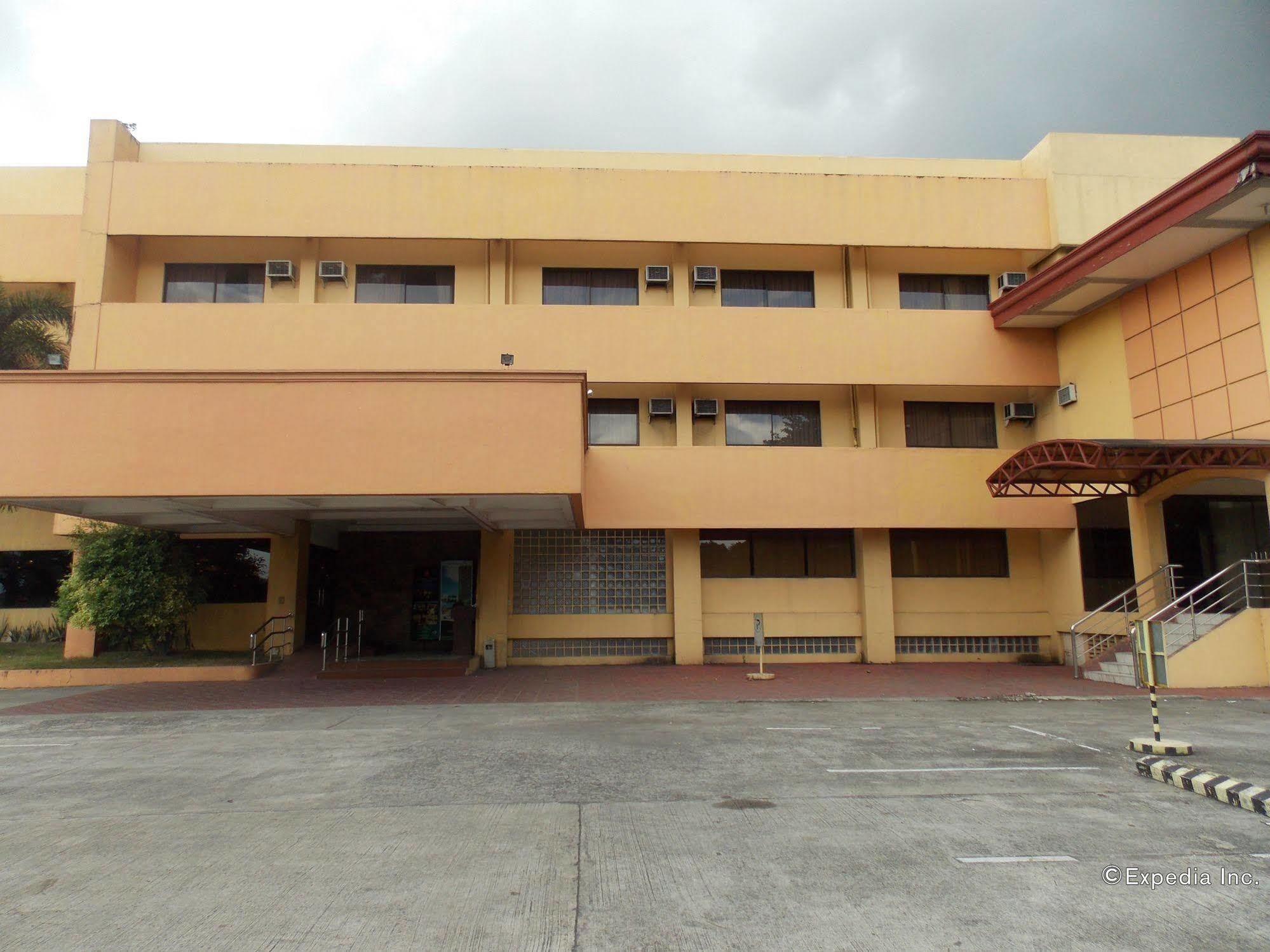 Grand Regal Hotel Bacolod Exterior foto